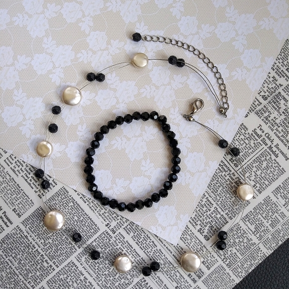 Floating Pearl & Black Glass bead Set - Picture 2 of 3